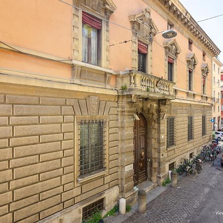 Goito Luxury Apartment, In The Historical Center Bologna Eksteriør bilde